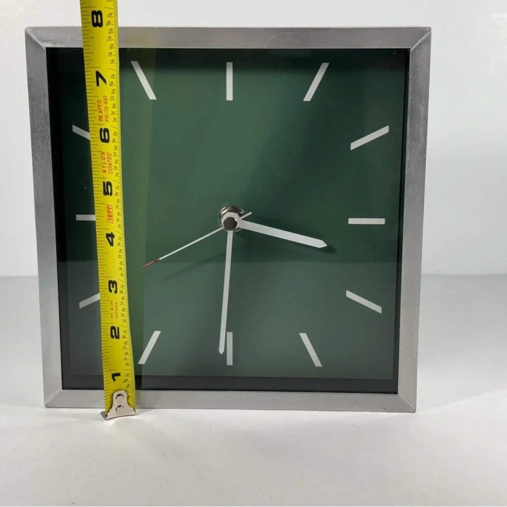 Modern Green Wall Clock with Silver‎ Frame